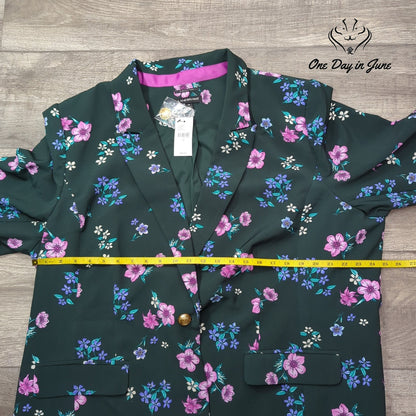 Lane Bryant The Bryant Blazer Green Floral Gold Button NWT Size 28