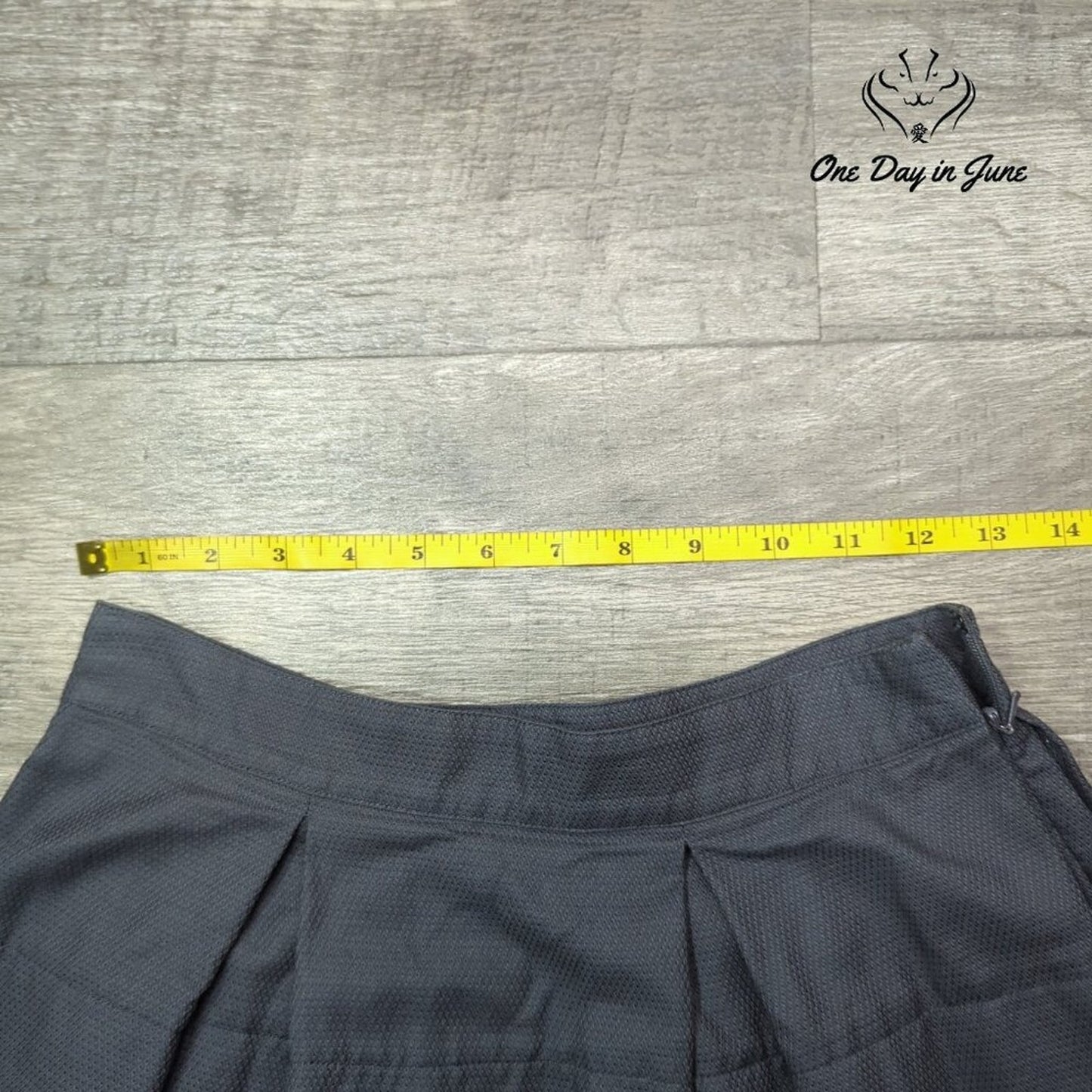 Calvin Klein A Line Tiered Mini Skirt Size 2