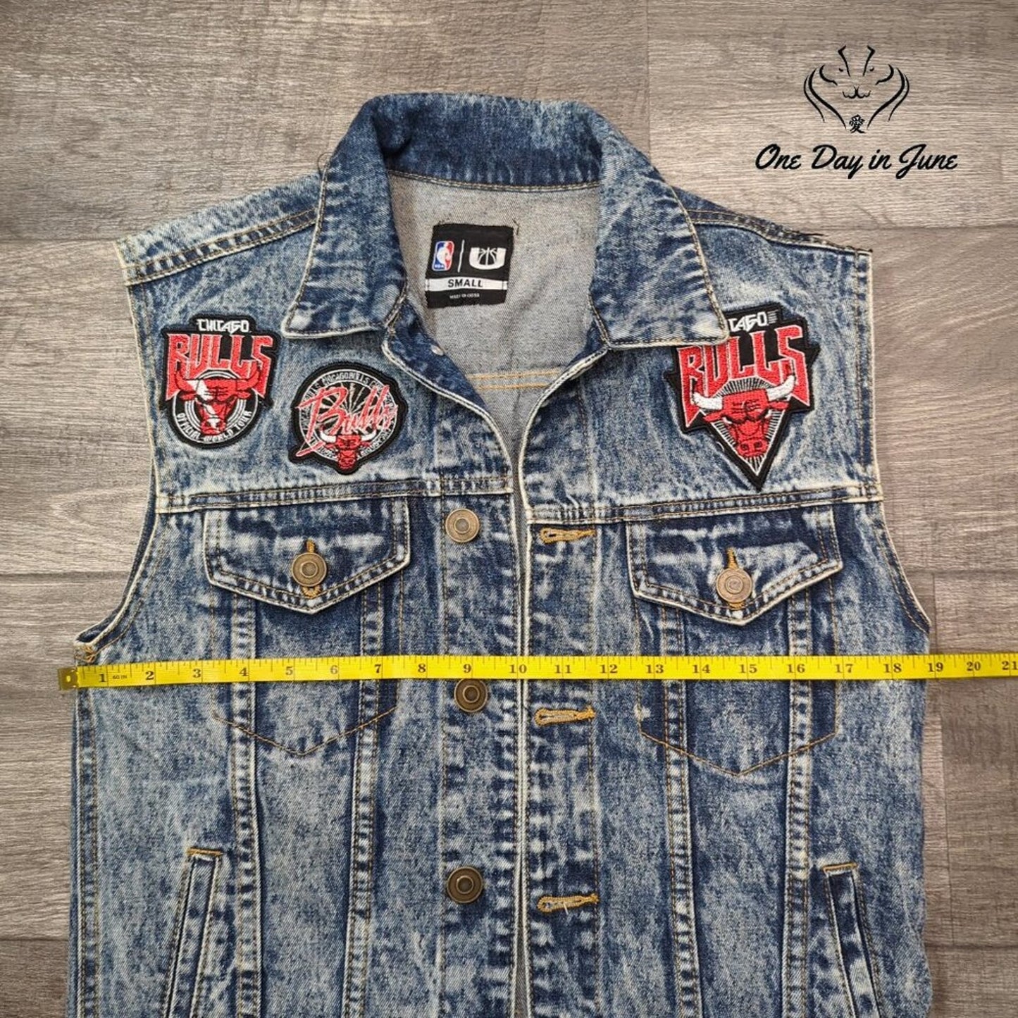 NBA Chicago Bulls Denim Vest Size S
