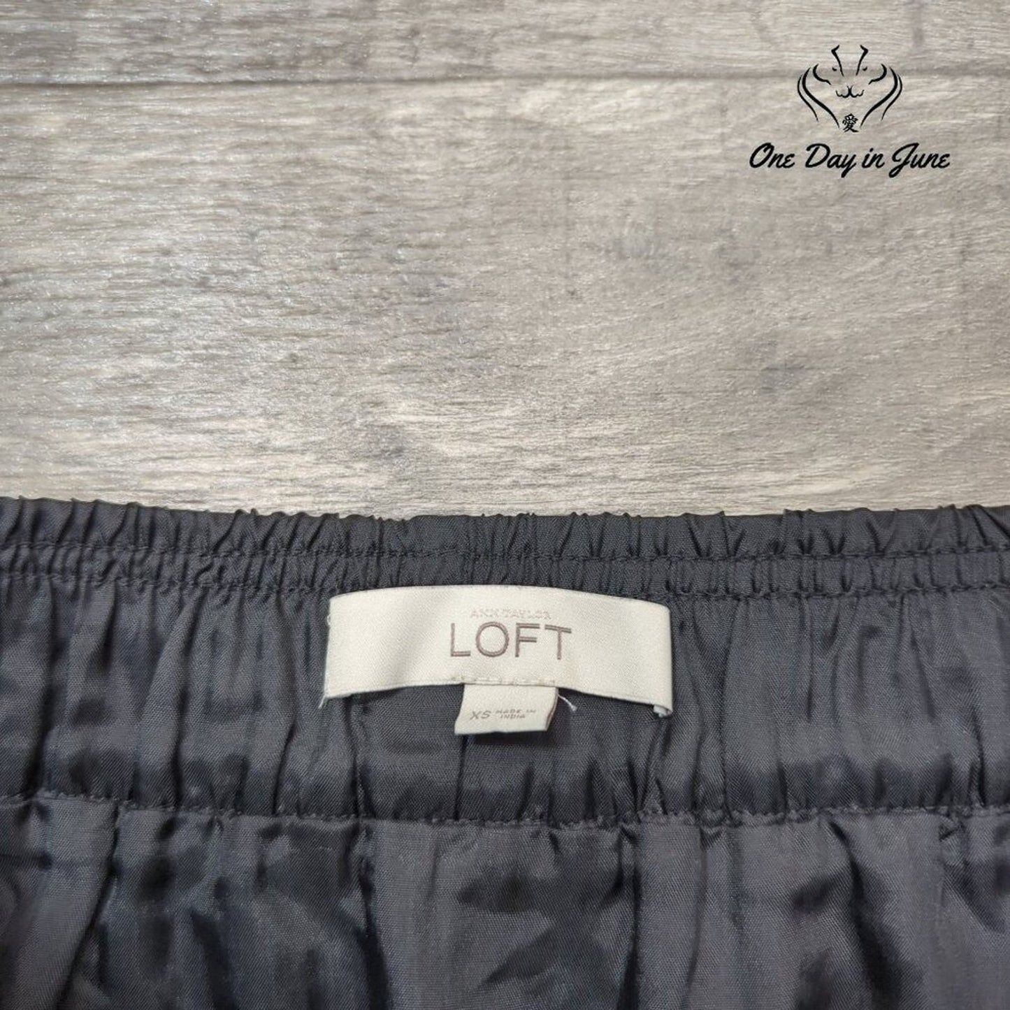 Loft Comfort Waist Sequin Skirt Size XS