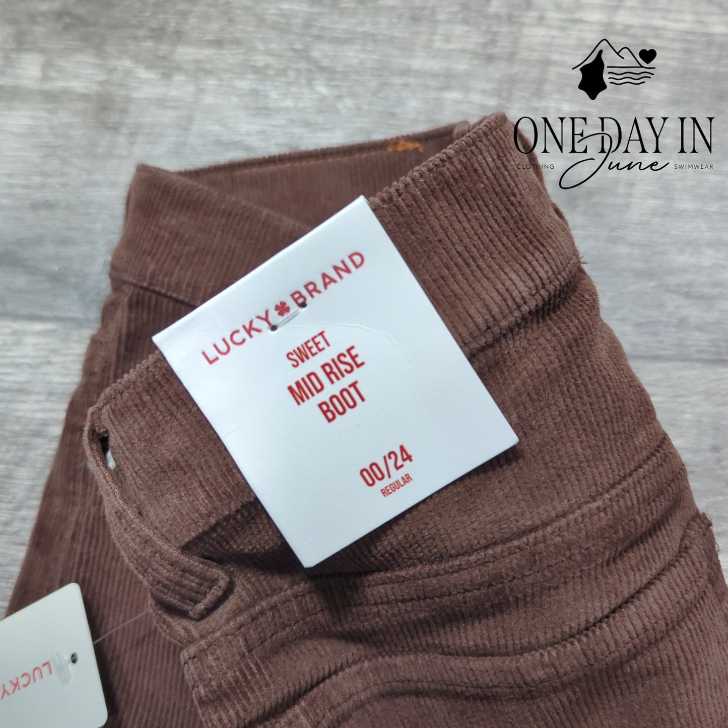 Lucky Brand Sweet Mid Rise Boot Corduroy Pants Size 00
