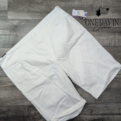 Gloria Vanderbilt Amanda Bermuda Shorts White Pull On Stretch NWT Size 24W