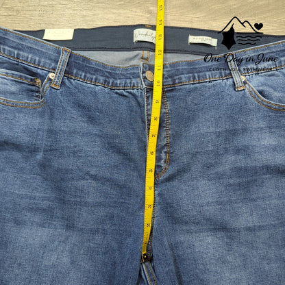 Wonderly Plus Size Mid Rise Skinny Jeans Size 22W