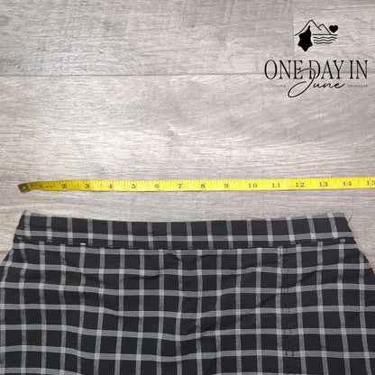 Hollister Ultra High Rise Mini Skirt Size M