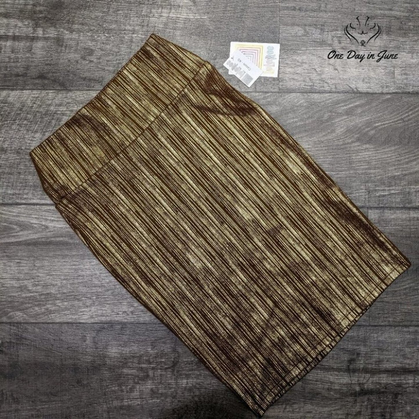 Lularoe Cassie Shimmer Skirt Size XS