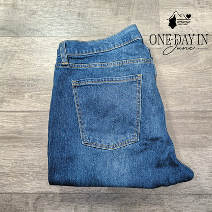 Old Navy Wow Boyfriend Mid Rise Straight Ankle Jeans Medium Wash NWT Size 14