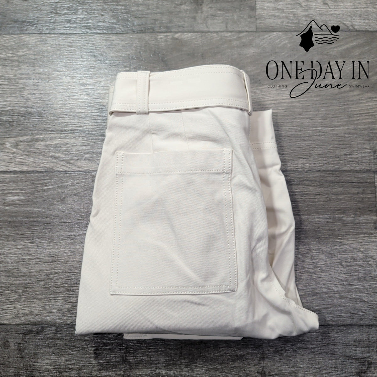Banana Republic Petite Belted Cargo Pants Ivory White Utility NWT Size 4P