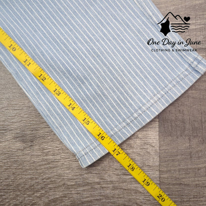 Celebrity Gold Skinny Capri Jeans Size 12