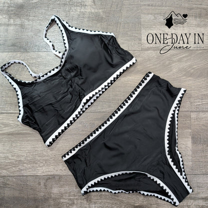 Charmo Crop Bikini Swimsuit Size XL