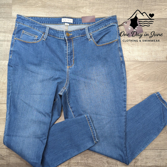Ava Viv Plus Size Skinny Jeans Size 18W