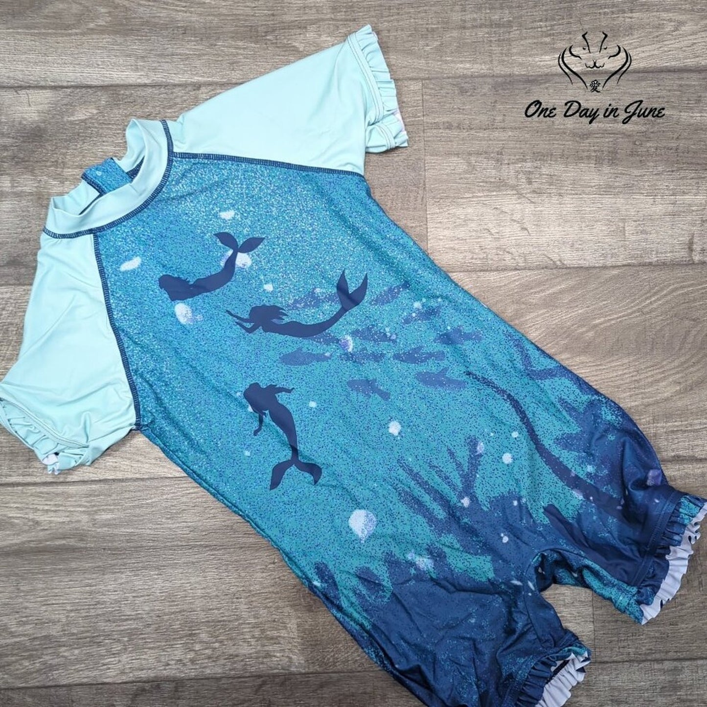 Aisyee Rash Guard One Piece Swimsuit Size 11/12