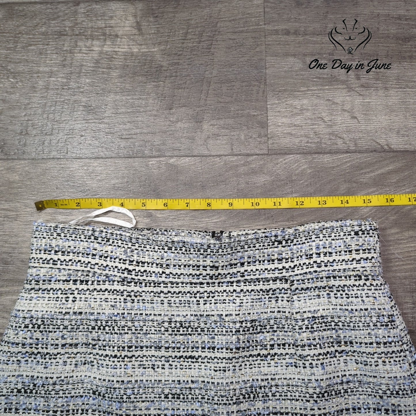Tahari Pencil Skirt Size 6