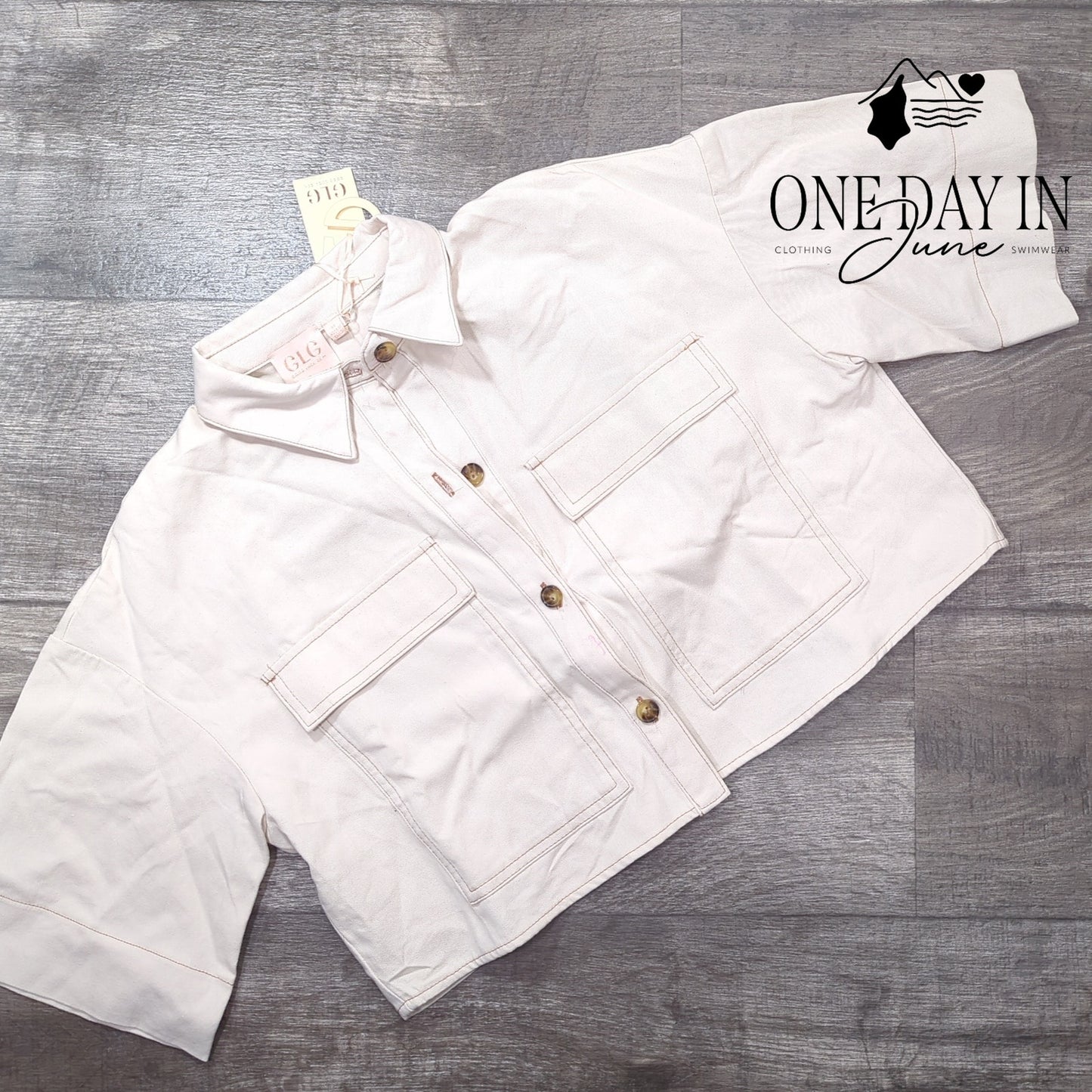 GLG Crop Button Front Short Sleeve Top Size M