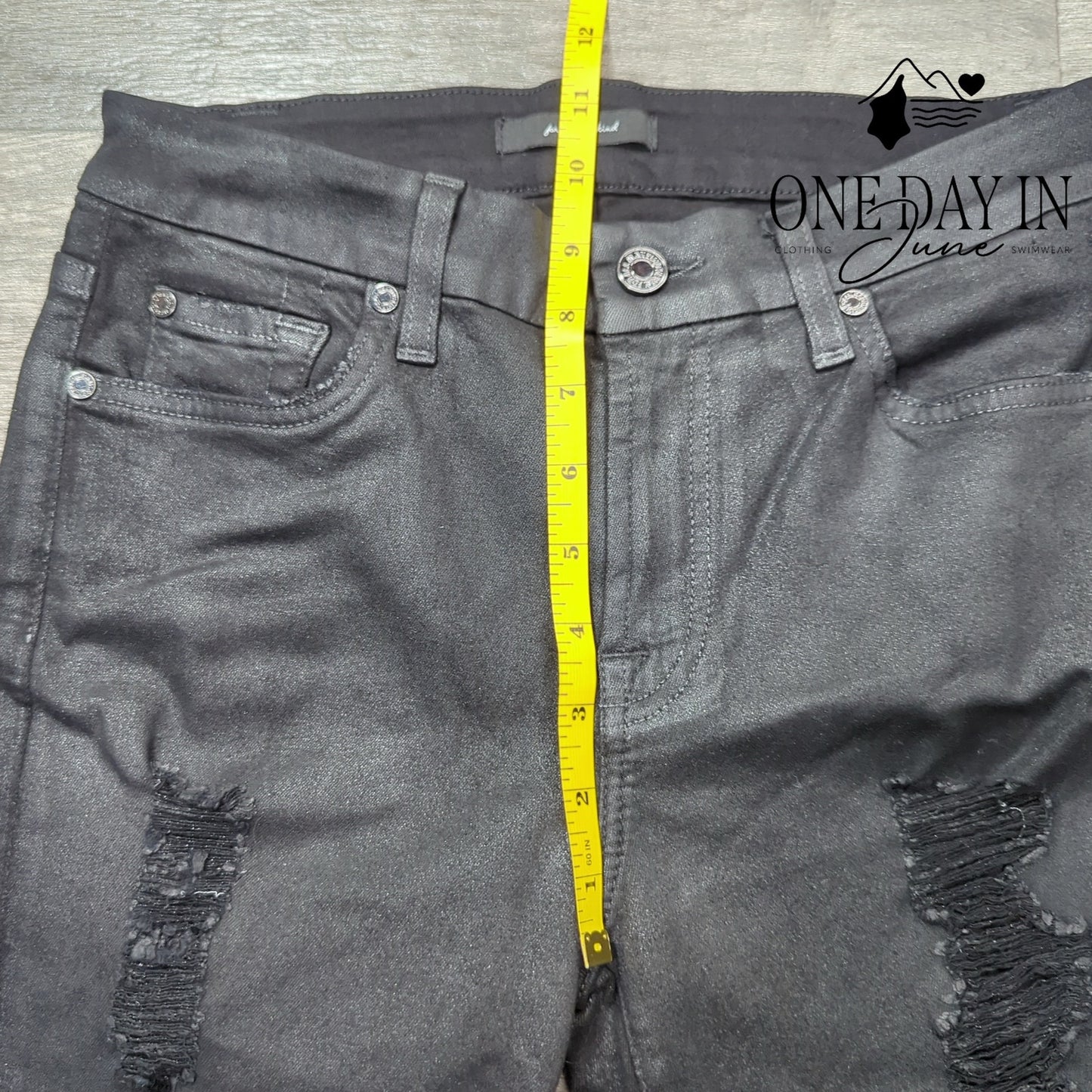 7 For All Mankind Distressed Skinny Jeans Size 4 (27)