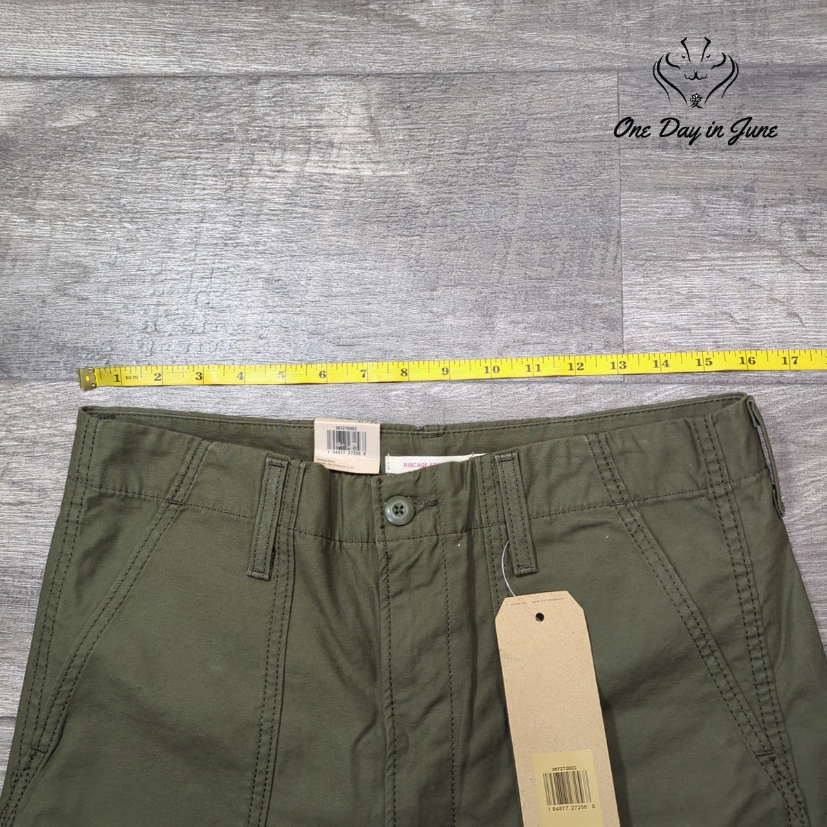 Levi's Ribcage Straight Utility Pants Olive Green High Rise NWT Size 31X29