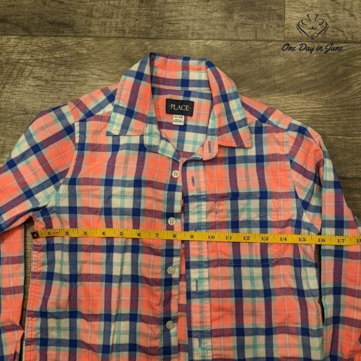 Childrens Place Cute Button Down Shirt Size M (7-8)