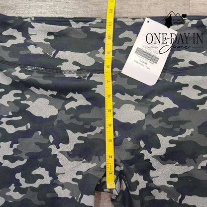 Fabletics Salar Legging Size L