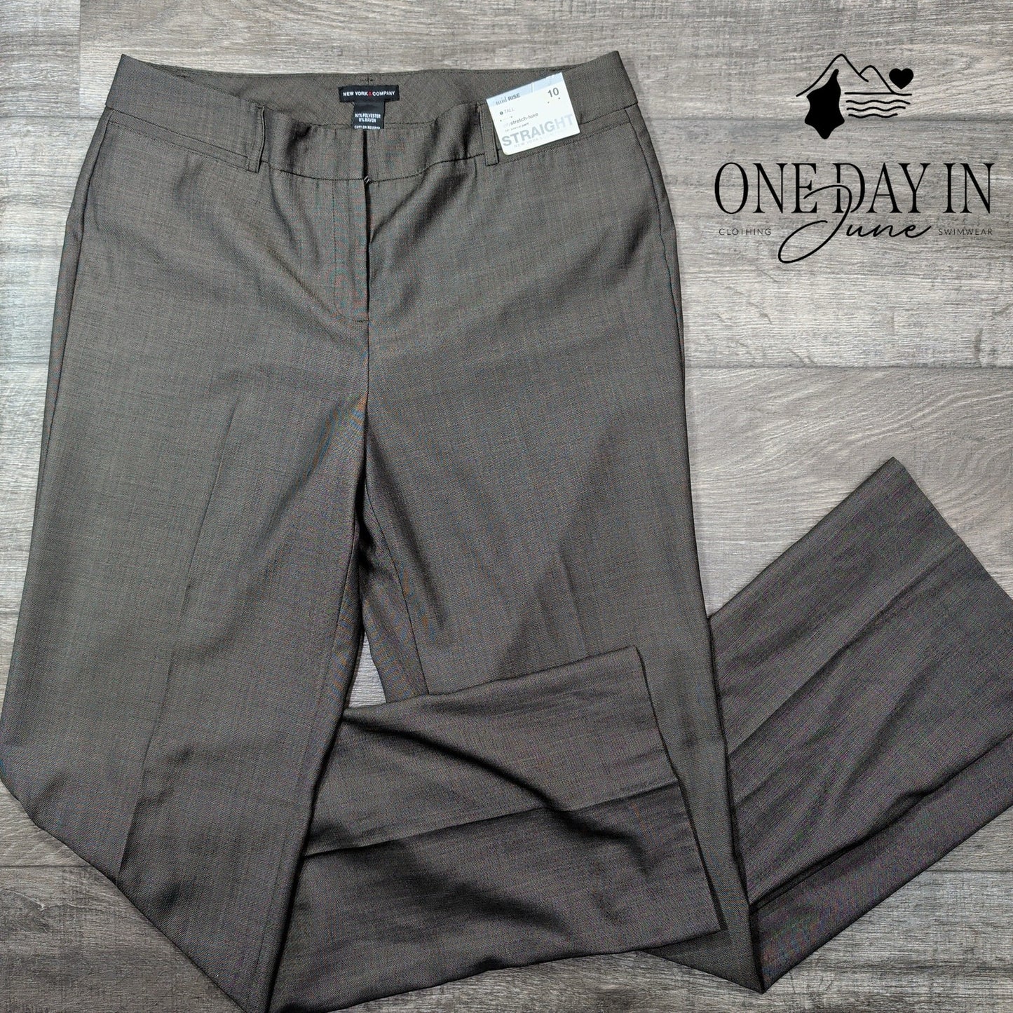 New York & Company Mid Rise City Straight Pants Size 10T