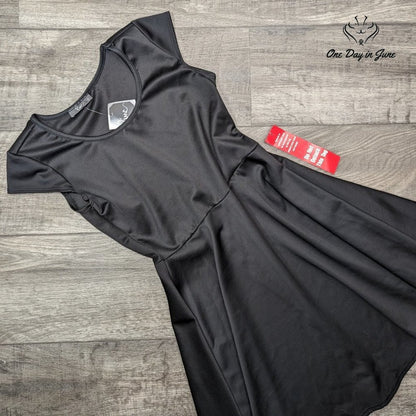 Pinc Cap Sleeve Dress Size L