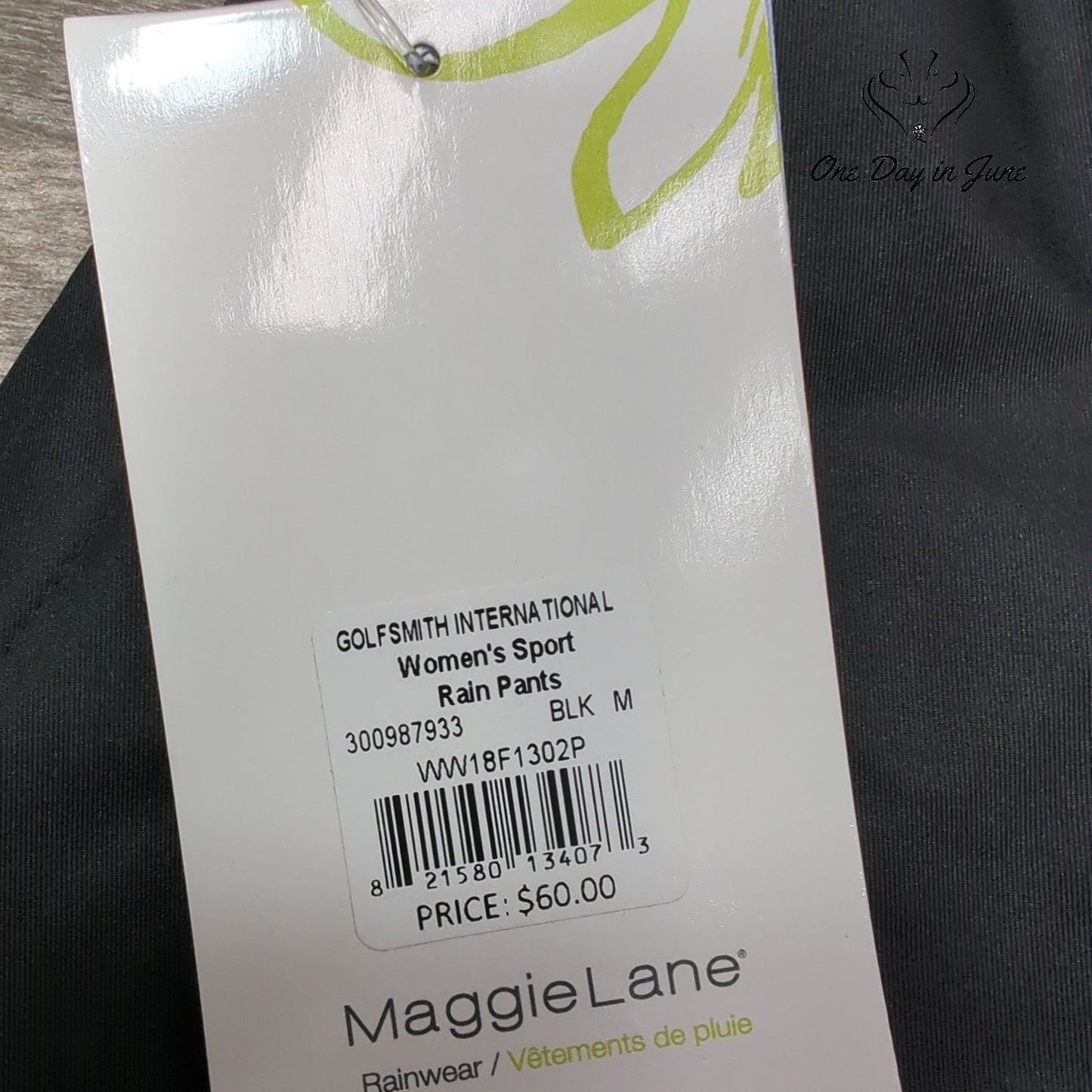Maggie Lane Straight Leg Rainwear Pants Size M