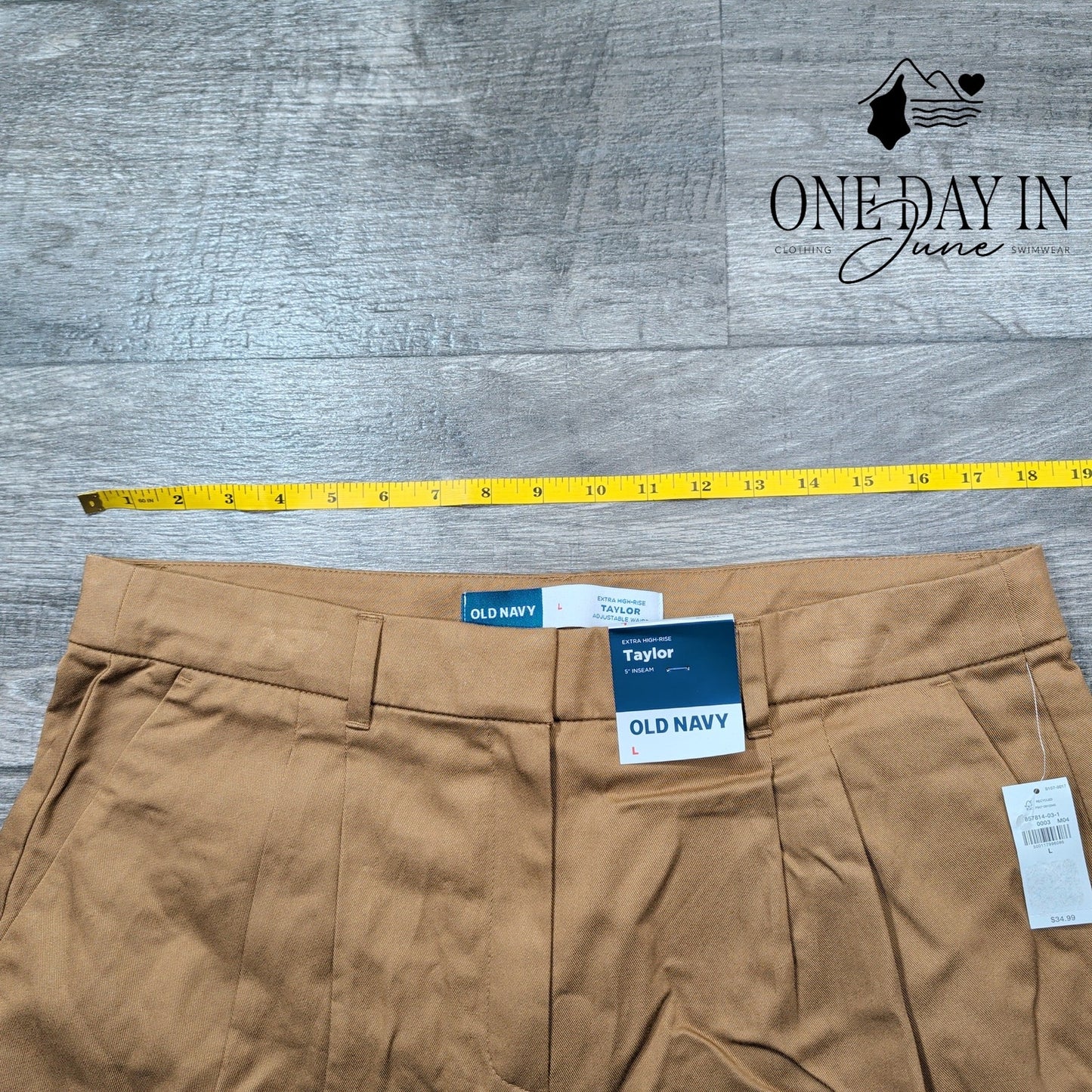 Old Navy Taylor Extra High Rise Adjustable Waist Shorts Size L