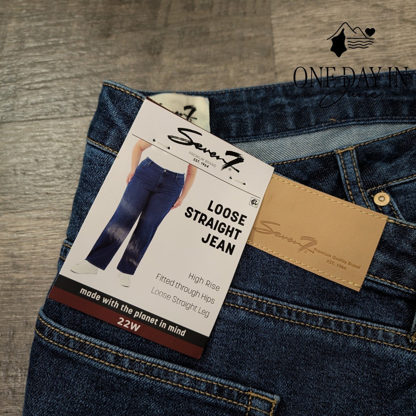 Seven7 Plus Size Loose Straight Jeans Size 22W