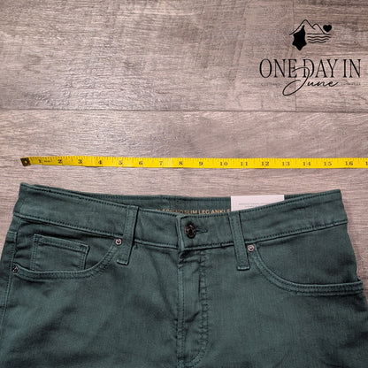 Chico's So Slimming Slim Fit Jeans Size Chico's 0.5 (6)
