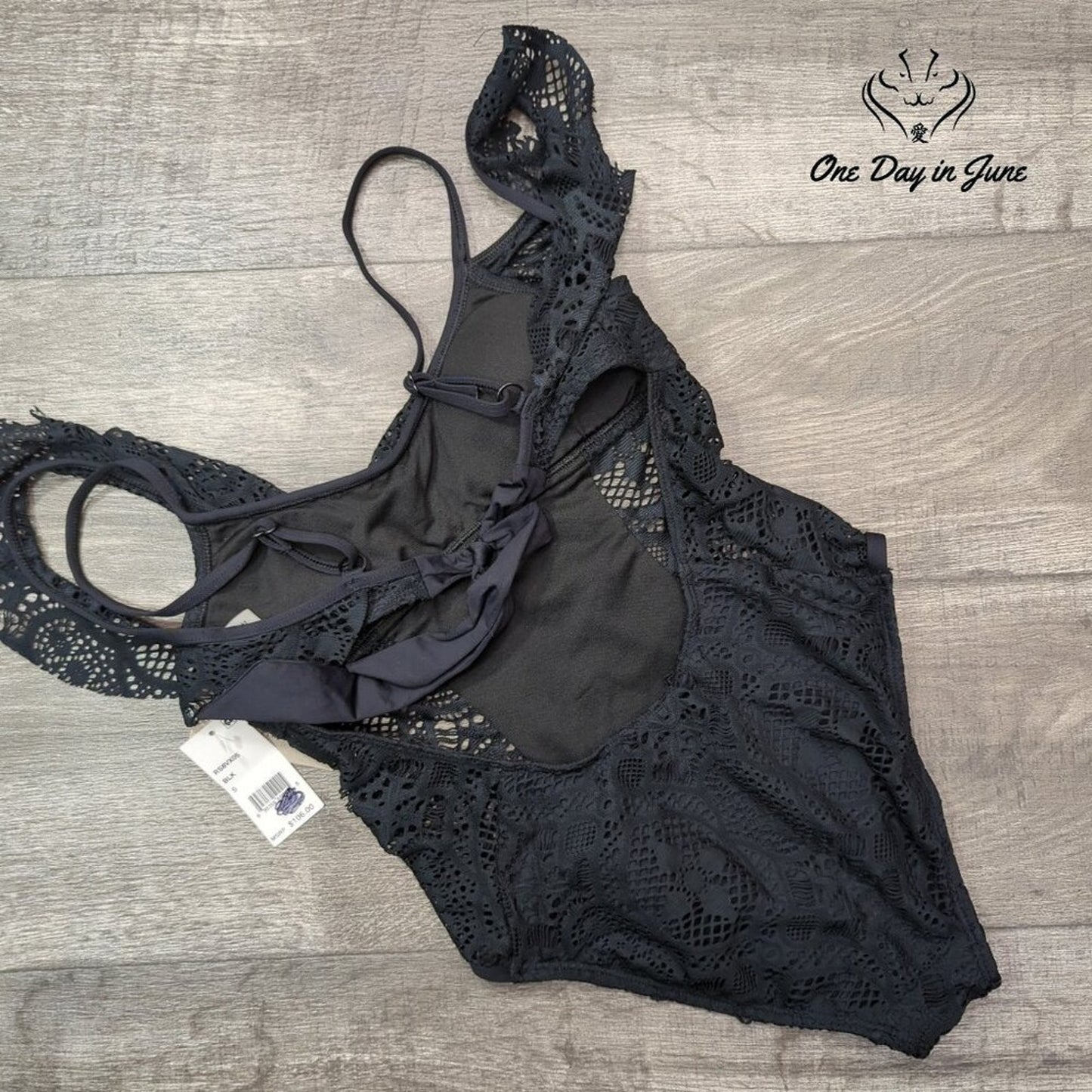 Kenneth Cole Reaction One Piece Swimsuit Lace Crochet Cutout NWT $106 Size S