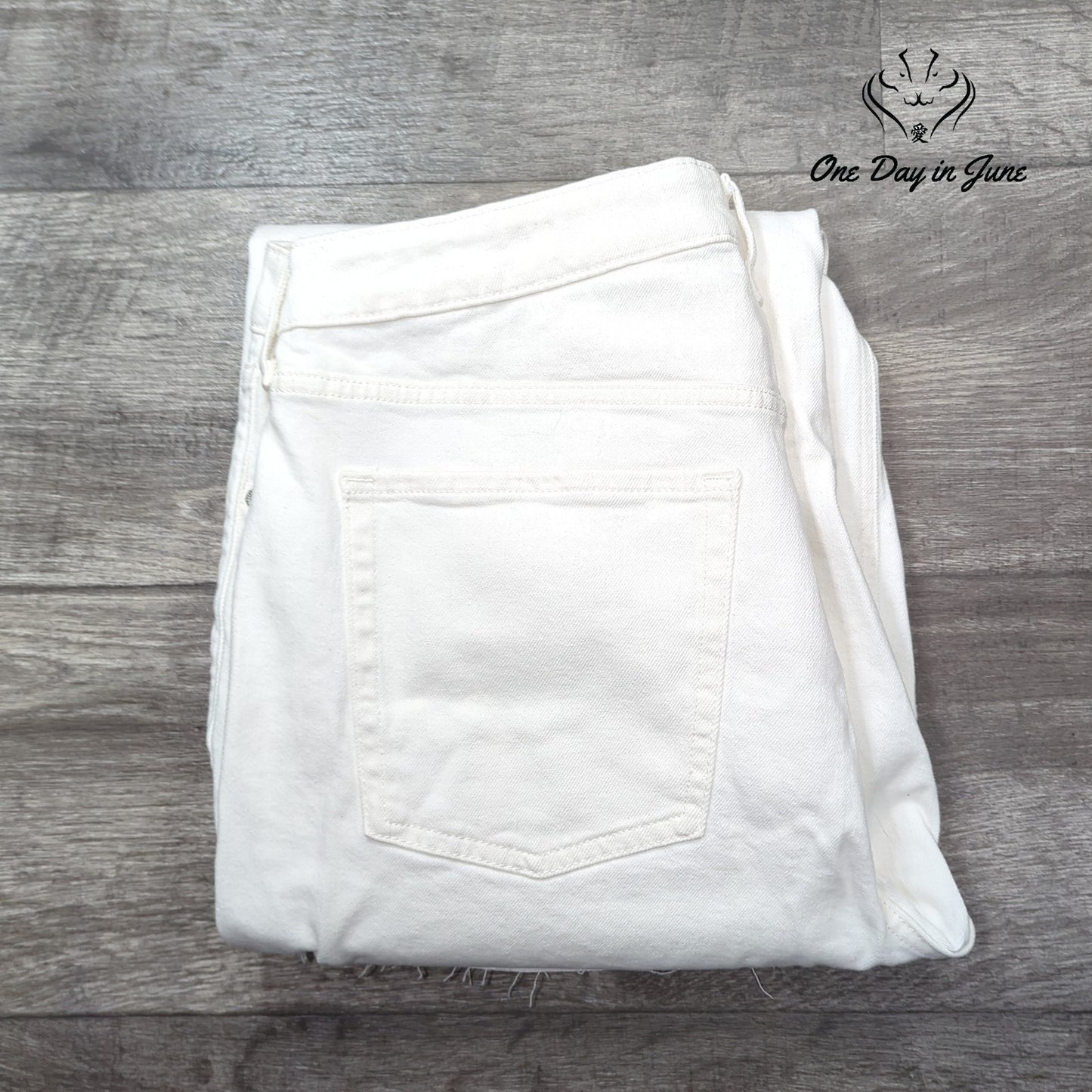 Old Navy Sky Hi Wide Leg Jeans Size 14