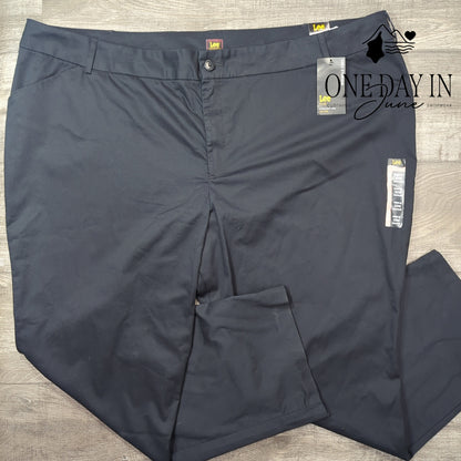 Lee Plus Size Mid Rise Straight Leg Pants Size 30W