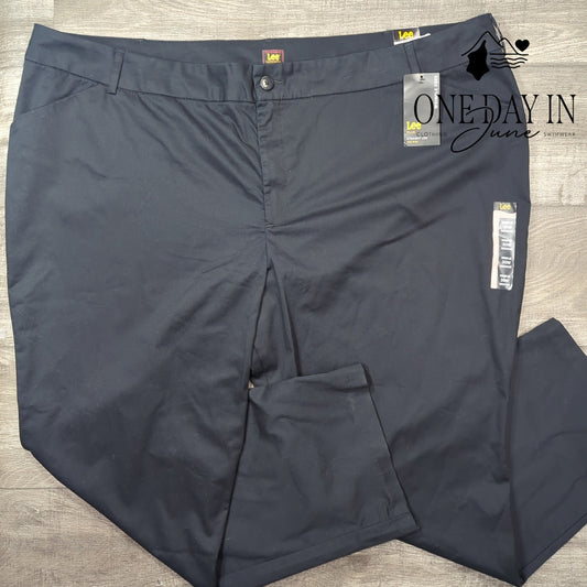 Lee Plus Size Mid Rise Straight Leg Pants Size 30W