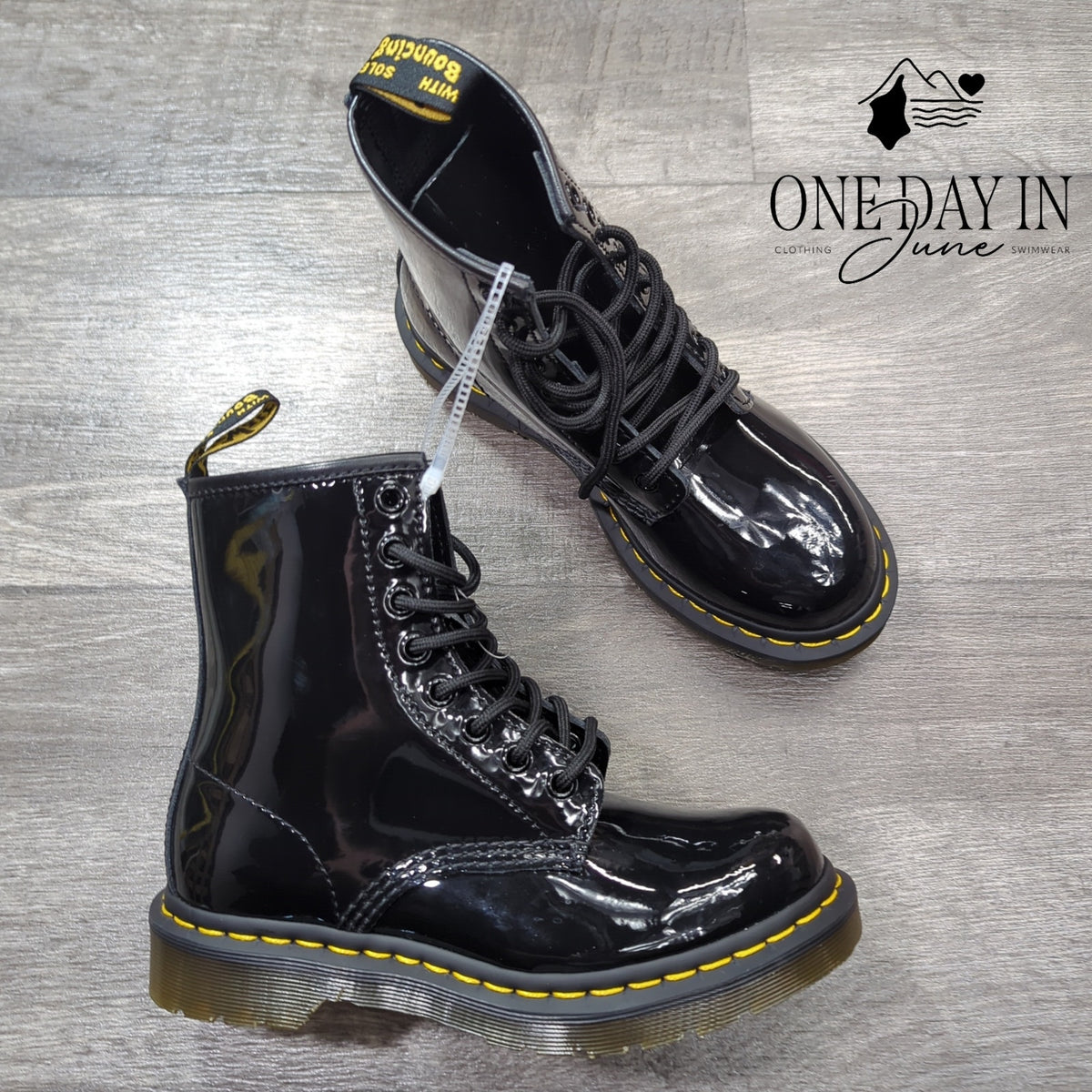 Dr. Martens 1460 Patent Lamper Leather Combat Boots Black NWT Size 5