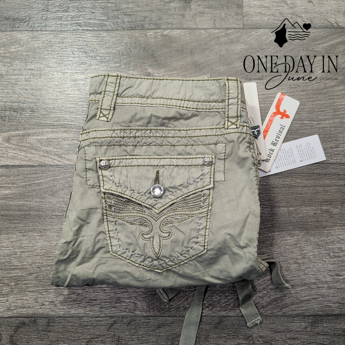 Rock Revival Cargo Crop Pants Sage Green Buckle B Y2K NWT Size 4 (27)
