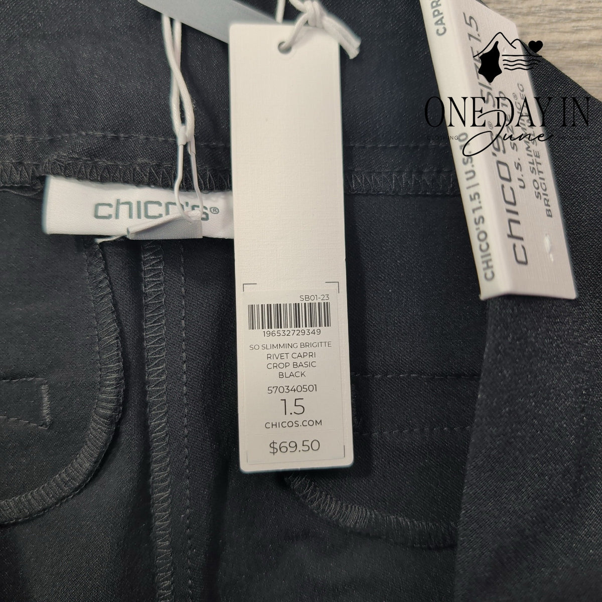 Chico's So Slimming Brigitte Rivet Capri Crop Pants Black NWT Size (10)