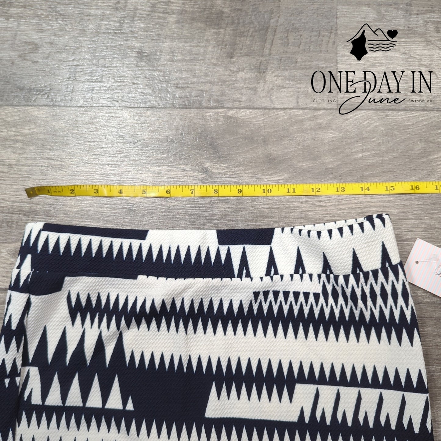 Daily Special Pull On Midi Skirt Size XL