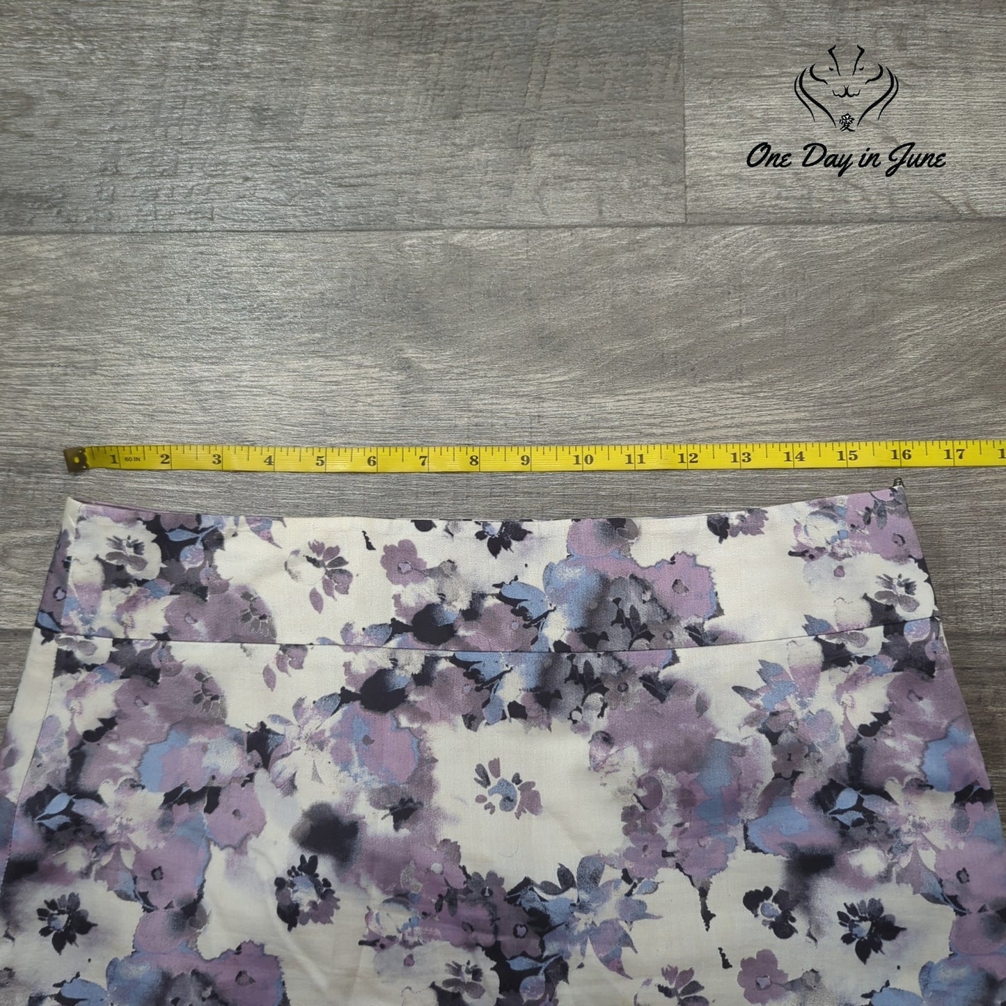 Loft Floral Mini Skirt Size 4