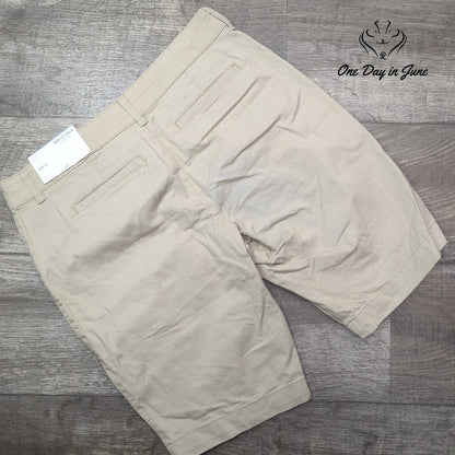 Arizona Jean Co. Juniors Bermuda Shorts Khaki Beige Chino NWT Size 11