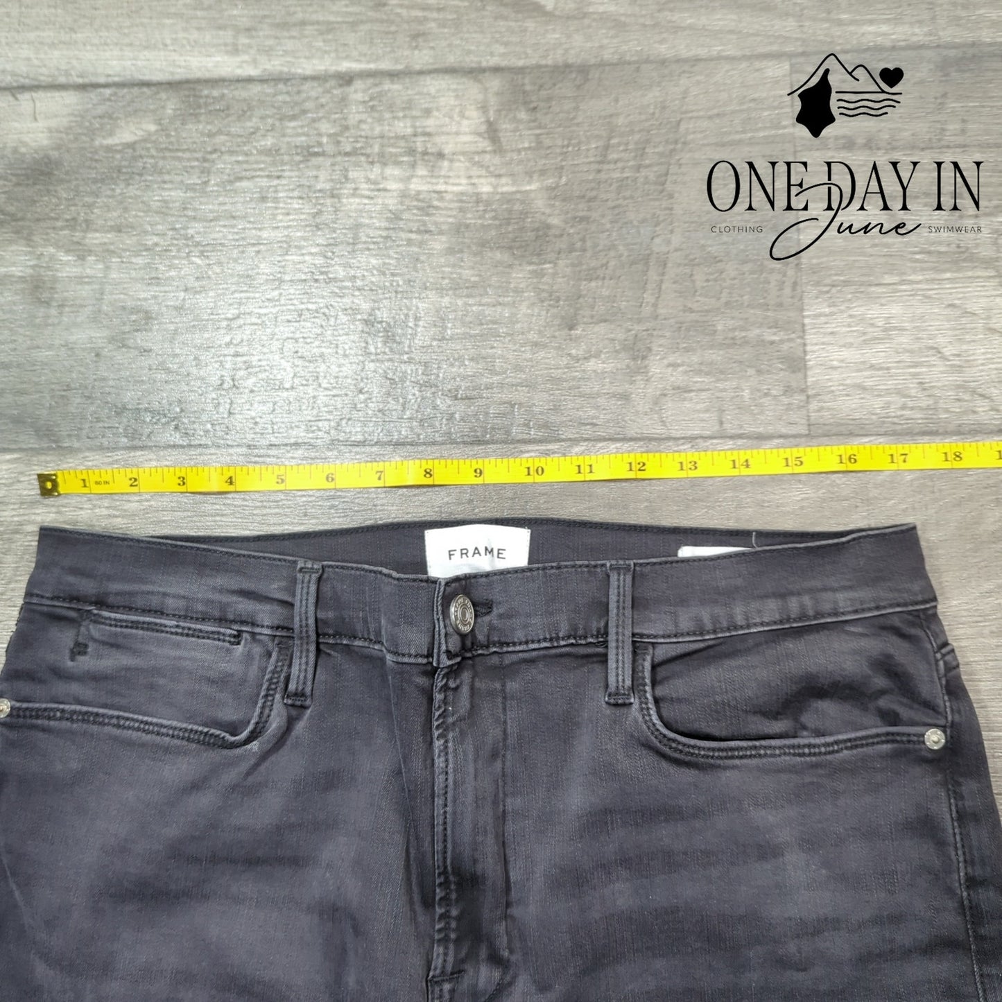 Frame Le High Flare Jeans Black Gray High Rise Raw Hem NWT Size 16 (34)