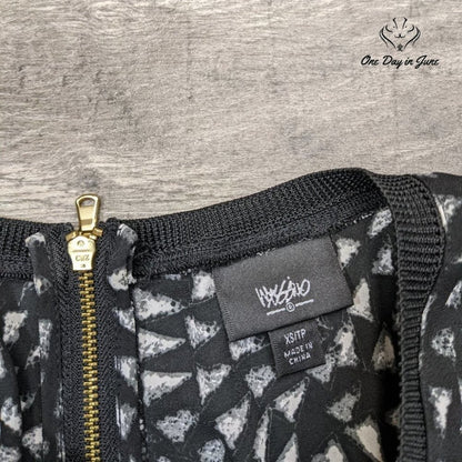 Mossimo Zip Back Sleeveless Tank Top Size XS