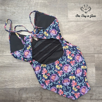 Urchics Plunge One Piece Swimsuit Size S