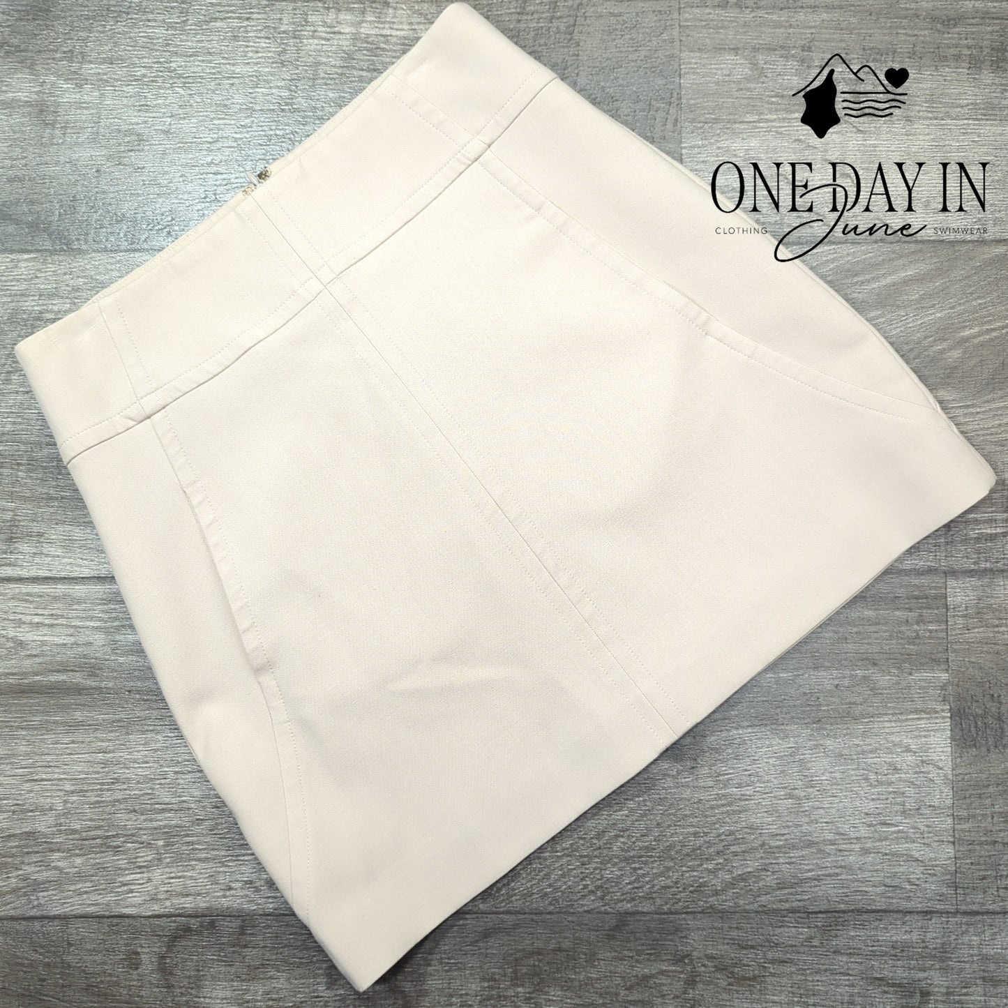 Ann Taylor Lined Mini Skirt Size 0