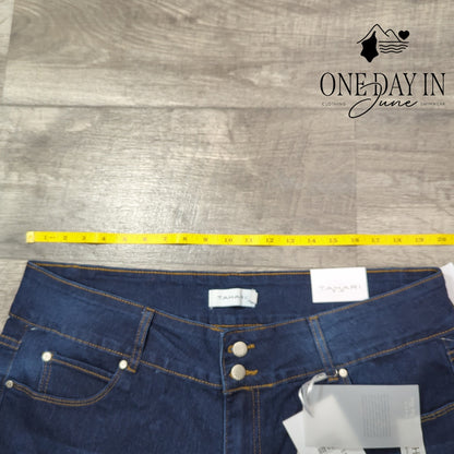 Tahari Plus Size Charlotte Double Button Skinny Jeans Size 20W