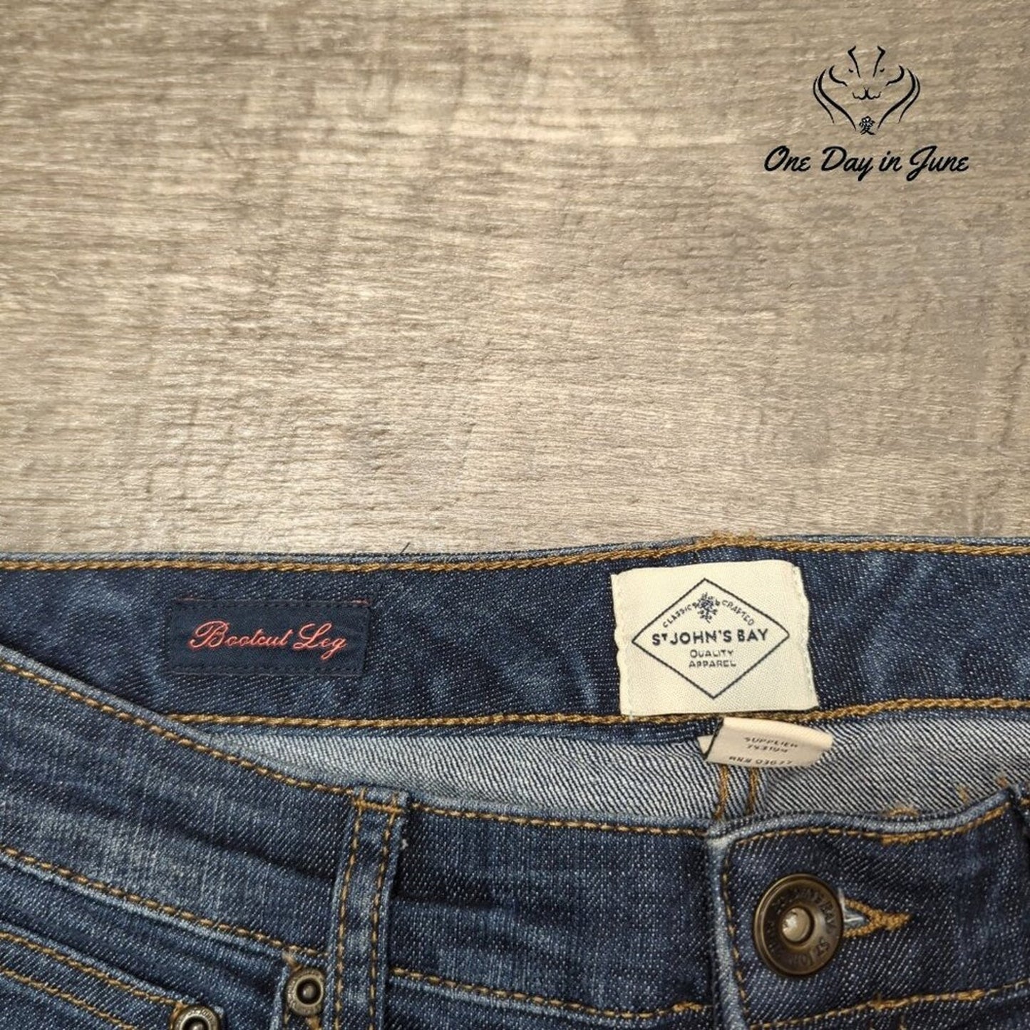 St. John's Bay Boot Cut Leg Jeans Size 4