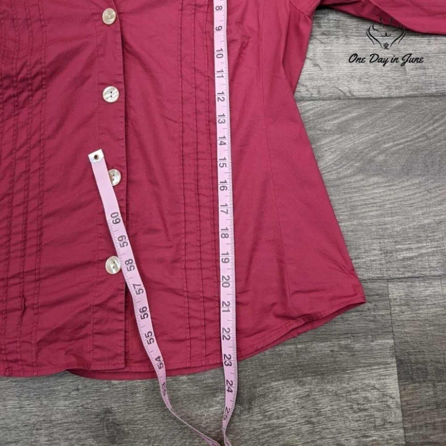 Bass Long Sleeve Stretch Button Down Top Size M