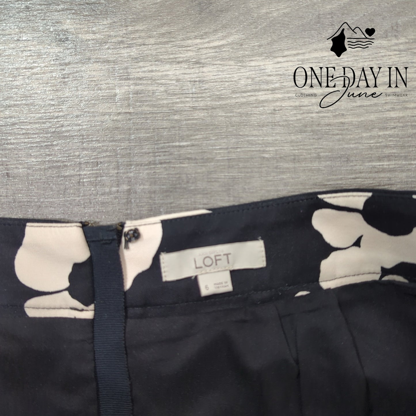 Loft Floral Pencil Skirt Size 6