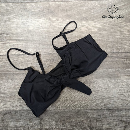 Blooming Jelly Tie Front Bikini Top Size M