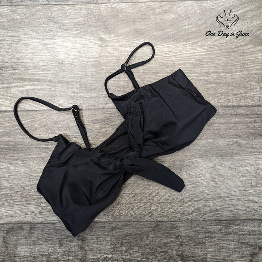 Blooming Jelly Tie Front Bikini Top Size M