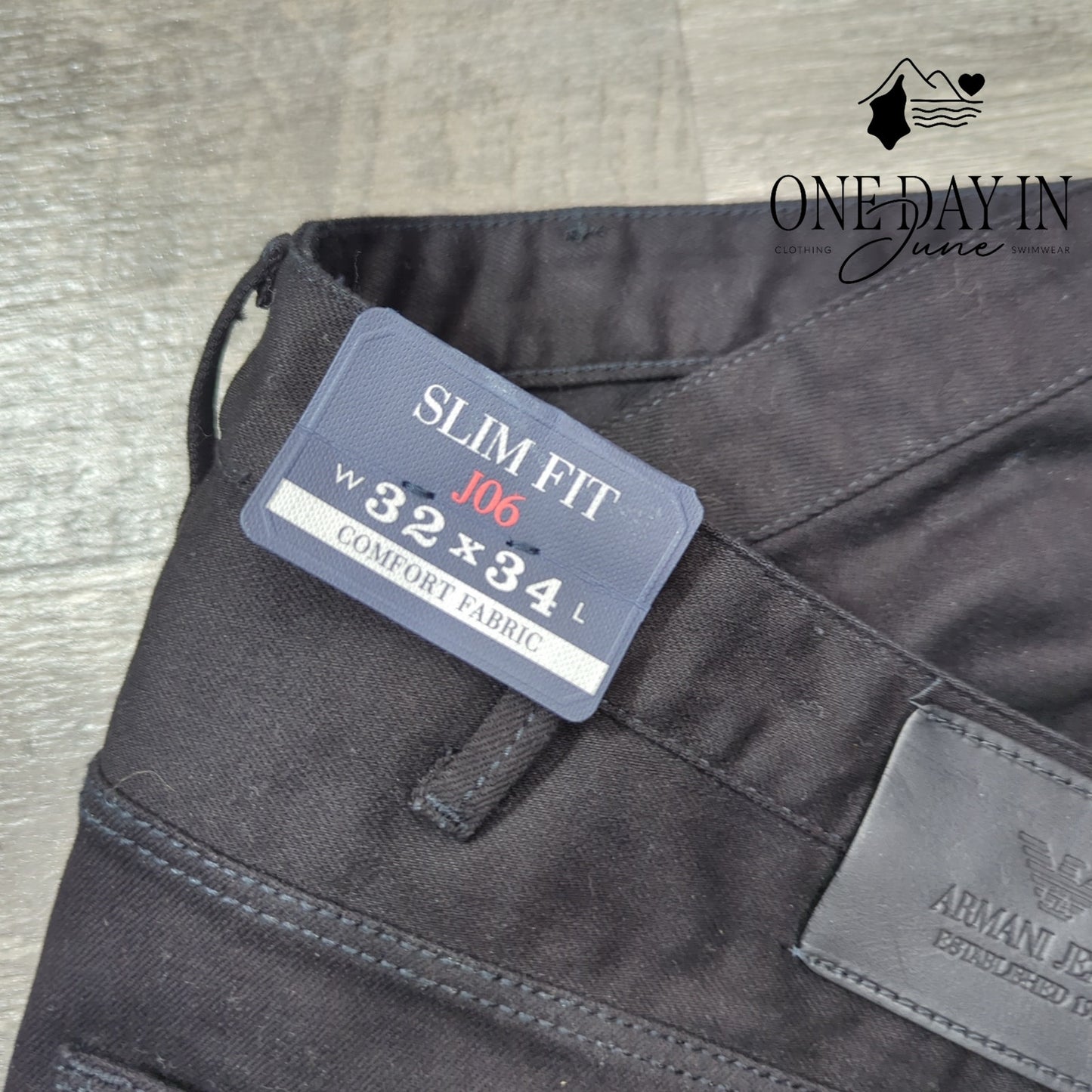 Armani Jeans Jeans J06 Slim Fit Black Stretch Denim NWT Size 32X34