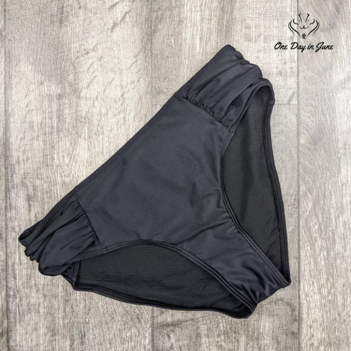 ALove Ruched Side Bikini Bottom Size L