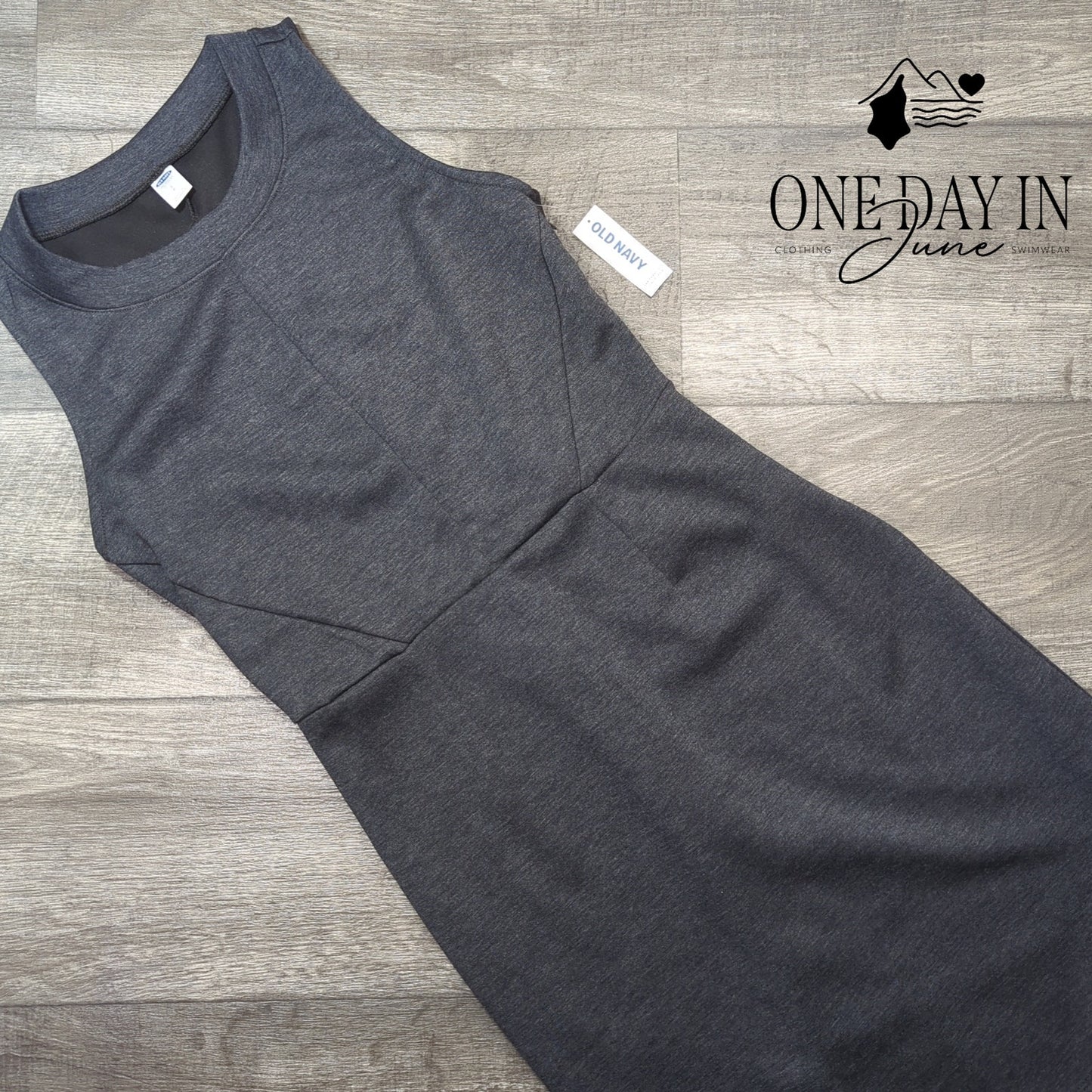 Old Navy Sleevless Mini Dress Size S